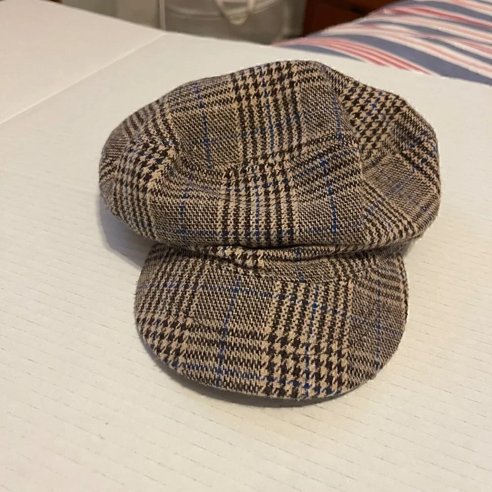 Urban Outfitters Women's Brown and Black Newsboy Caps Brown Tweed S/M